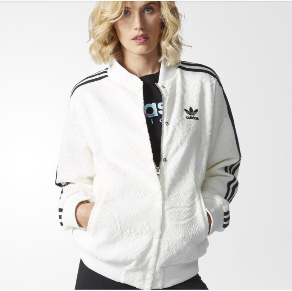 ADIDAS Original Women College Jacket  Size XS Off White